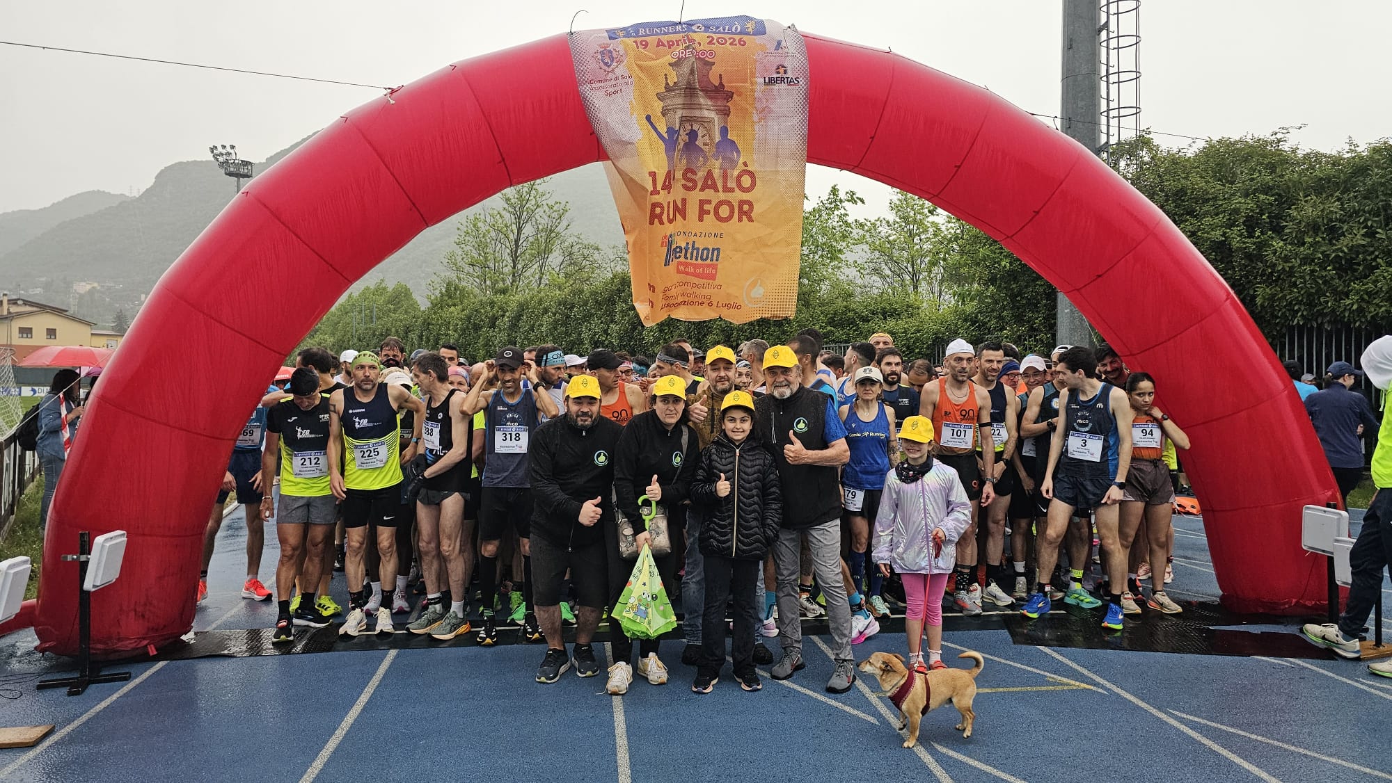 Foto della partenza della Sal&ograve; Run For Telethon 2026